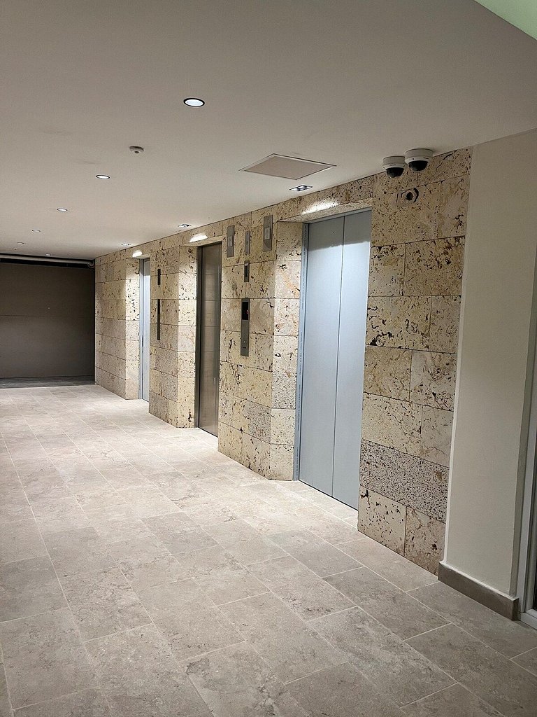 Jacuzzi Priv Rooftop Piscina Bar y Relax DQ1411