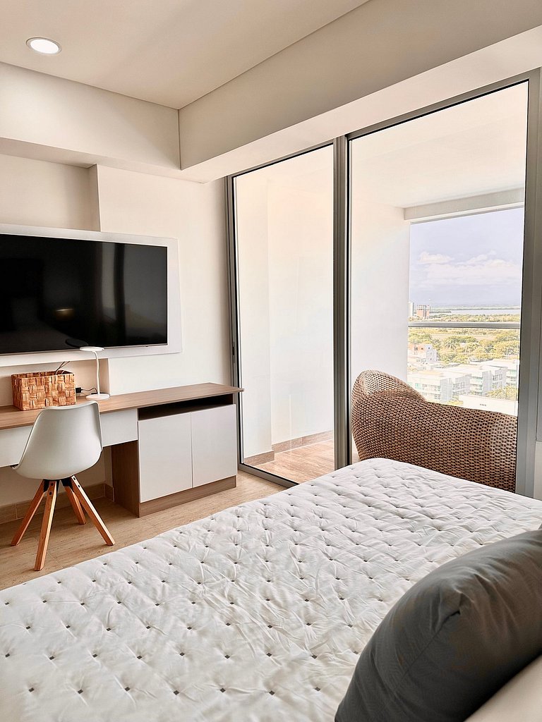 Estilo caribeño con vista al aeropuerto y cerca del mar CB13