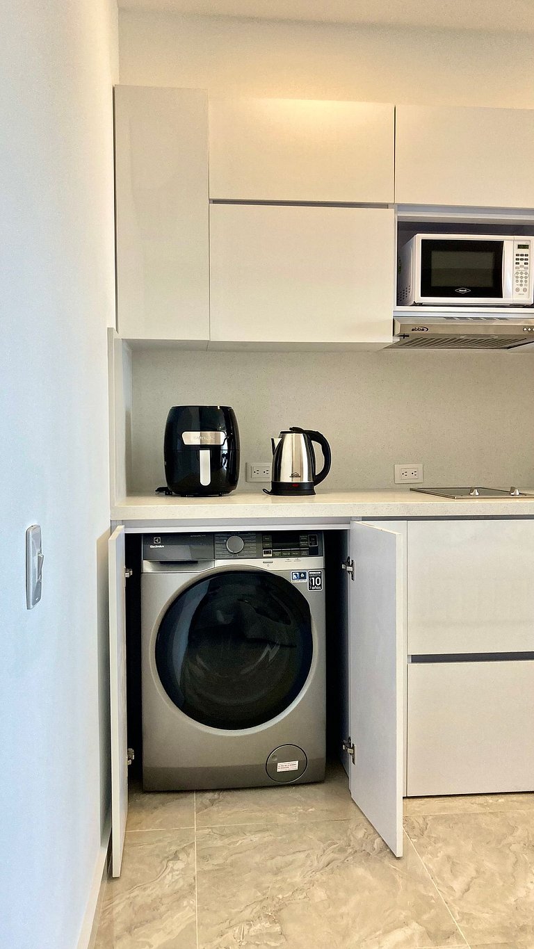 CB708 Moderna Suite Balcon al Mar Wifi y Confort