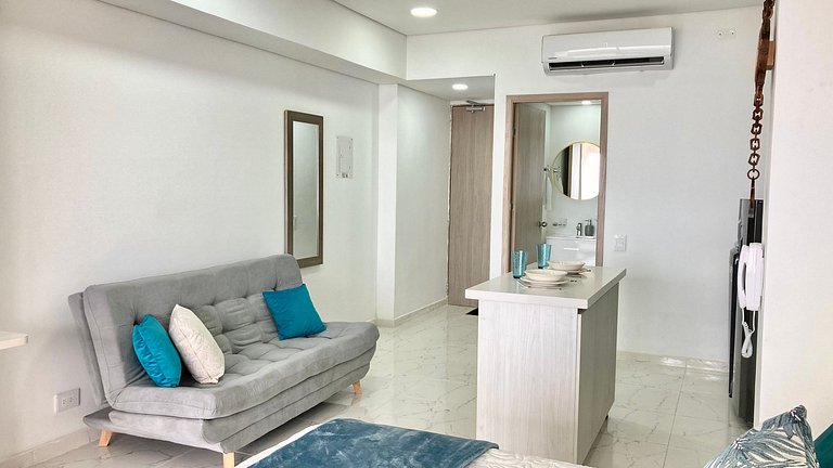 Suite frente al mar + piscina + balcón privado 727