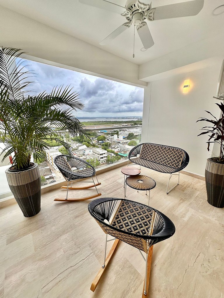 Lujosa suite en piso 14 con vista única CB1445