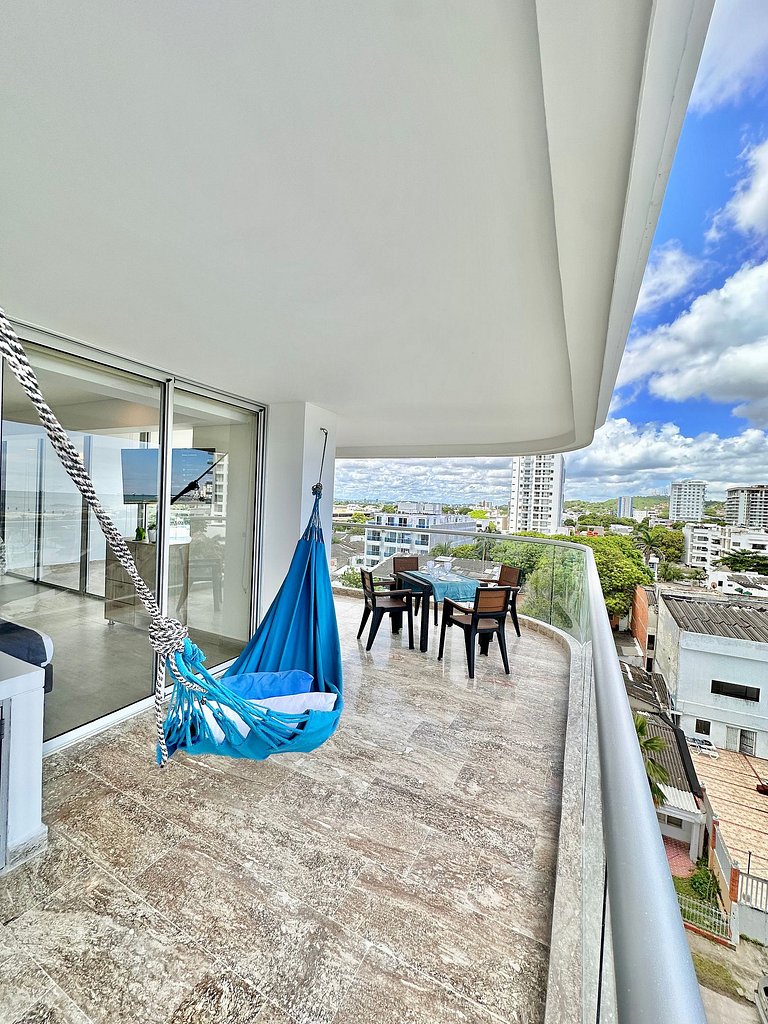 Balcón Panorámico con Hamaca y Vista al Mar CB601