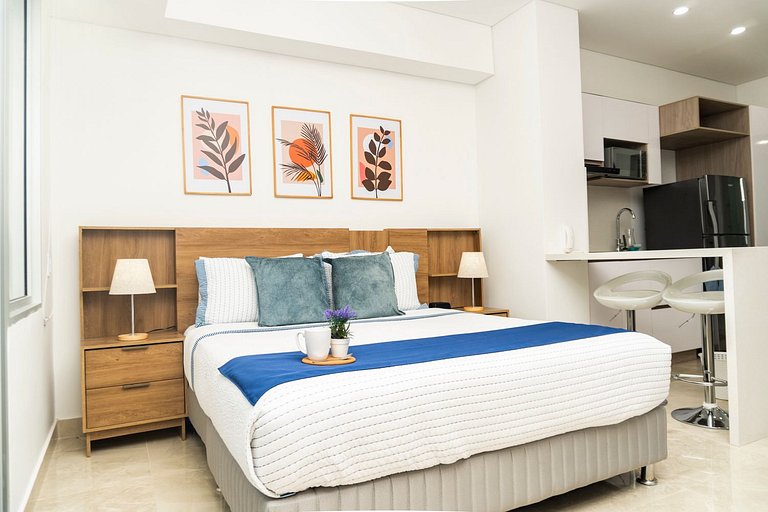 CB937 | Stylish loft piso 9 con balcón y vista ciudad