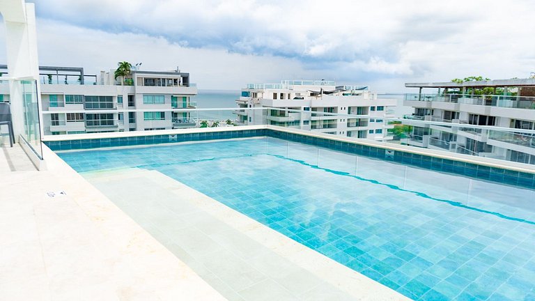 DQ1411 Jacuzzi Priv Rooftop Piscina Bar y Relax