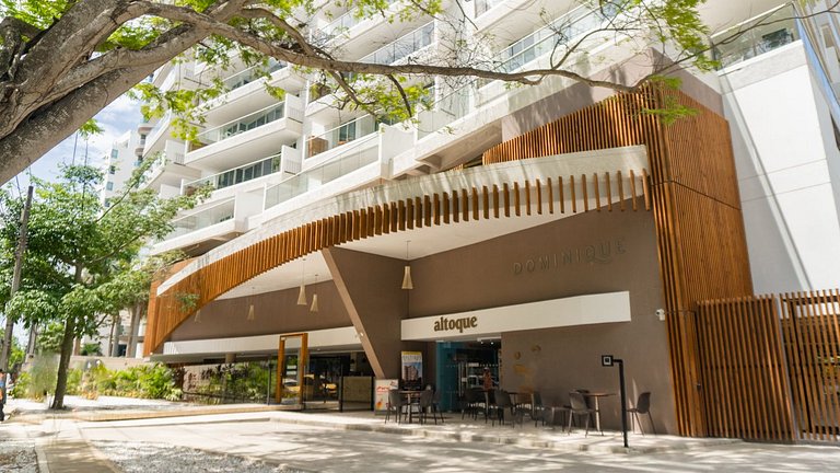 DQ1411 Jacuzzi Priv Rooftop Piscina Bar y Relax