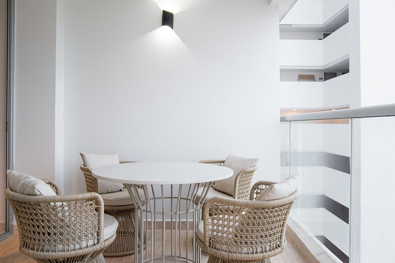 Vista increíble + balcón soñado cerca del mar CB942