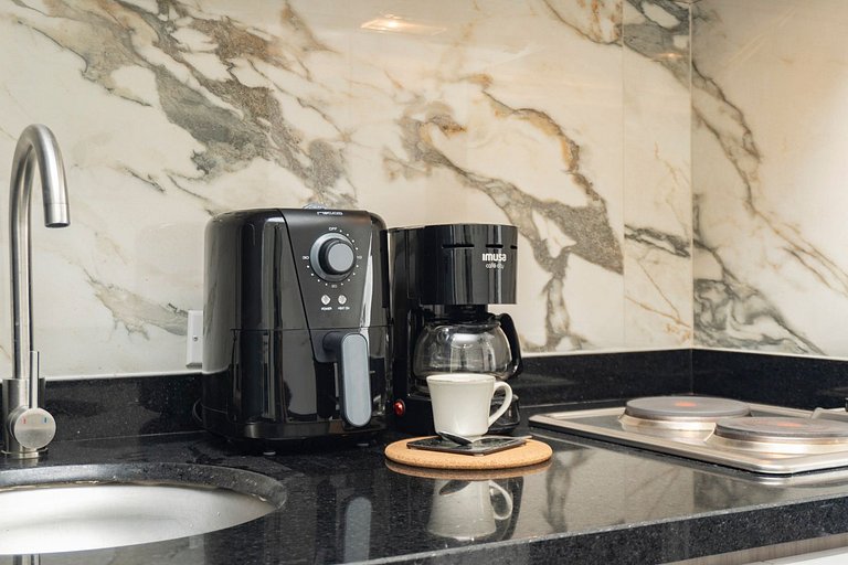 CB1432 | Suite moderna con WiFi rápido, balcón y vista