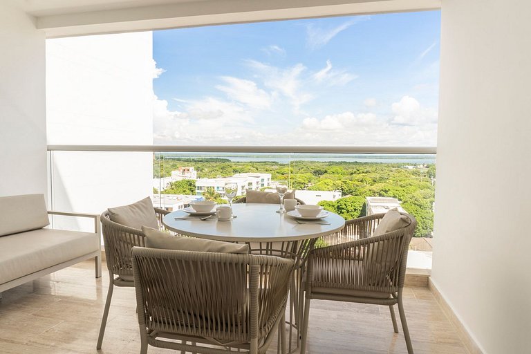 Vista increíble + balcón soñado cerca del mar CB942