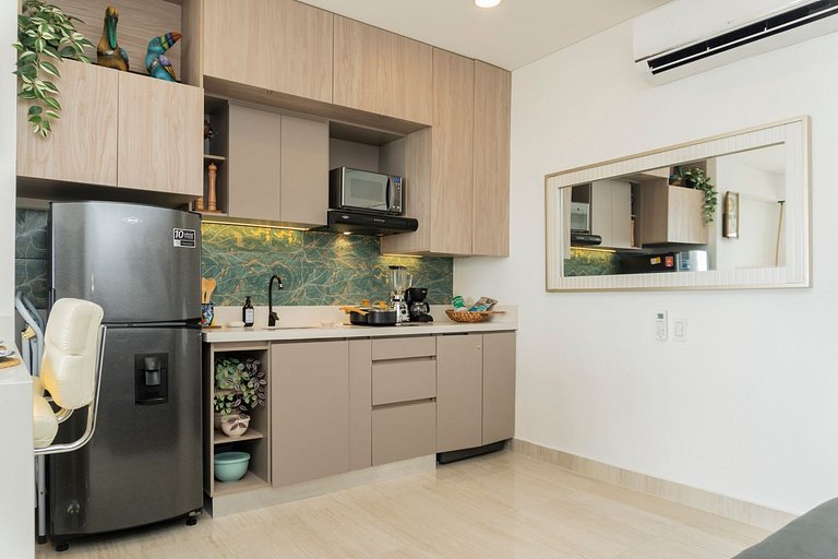 Suite VIP Frente al Mar | Piscinas y Puesta Sol CB715