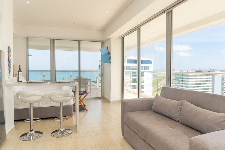 CB1429 | Suite esquina con balcón y vista 180° al mar