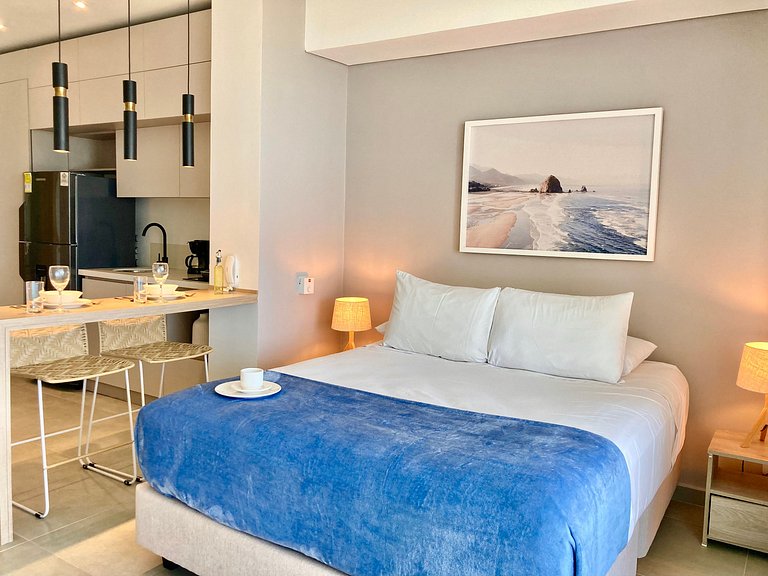 Suite moderna con vista al mar y parque CB 814