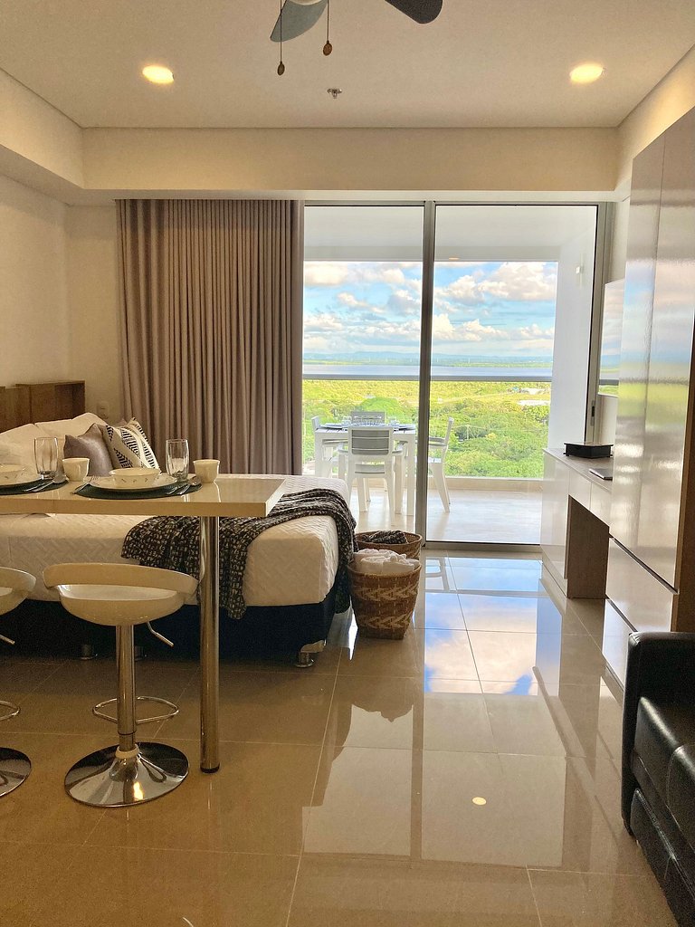 CB1242 Crespo Suite Frente Aeropuerto Vista-Lago