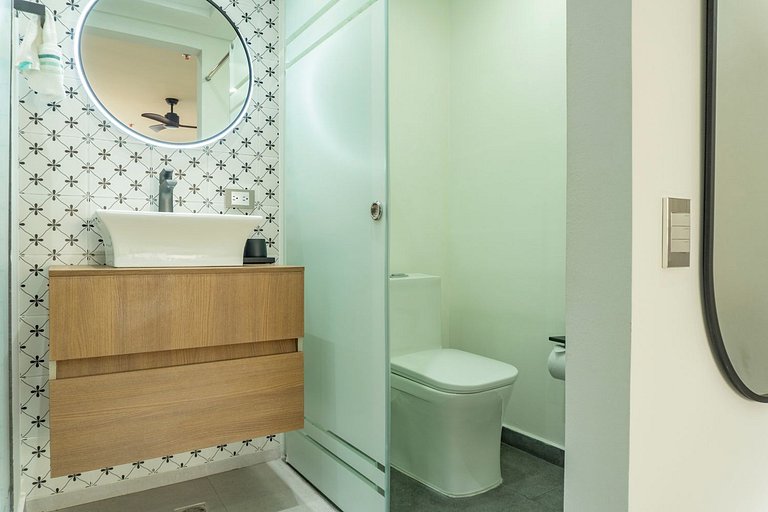 Oceanfront studio + sunset views CB1403