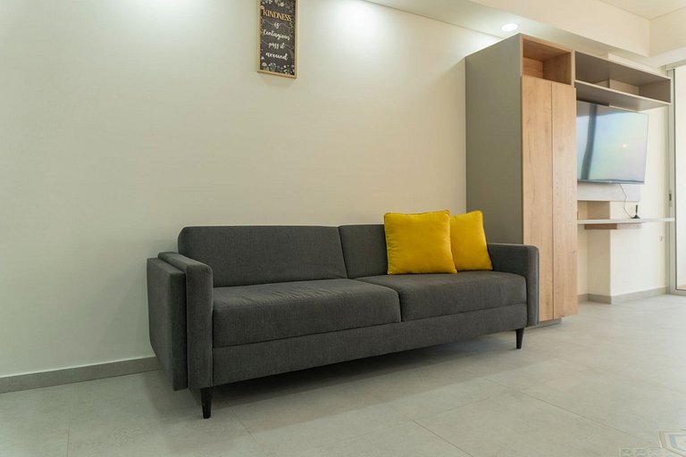 Oceanfront studio + sunset views CB1403