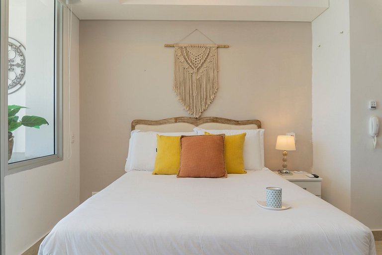 CB1622 | Suite frente al mar con balcón y piscina