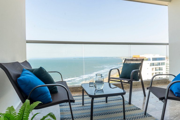 CB1622 | Suite frente al mar con balcón y piscina