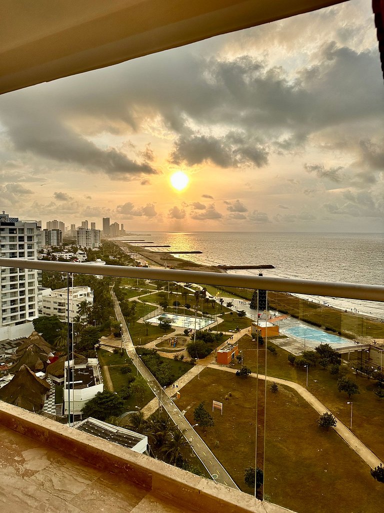 CB1511 | Suite 15th floor con vista mar y piscina