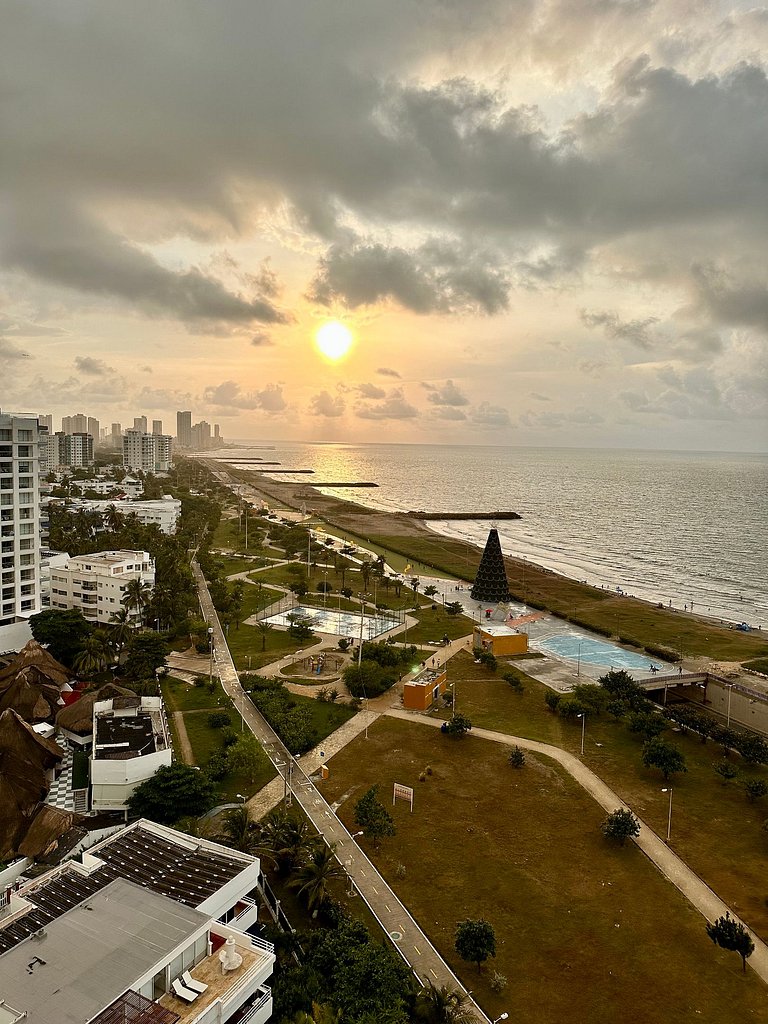 CB1511 | Suite 15th floor con vista mar y piscina
