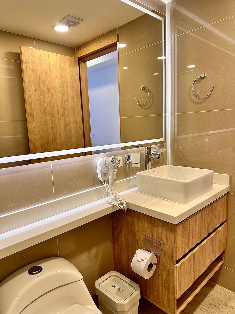 Apartasuite moderna Vista al mar Wifi Piscina