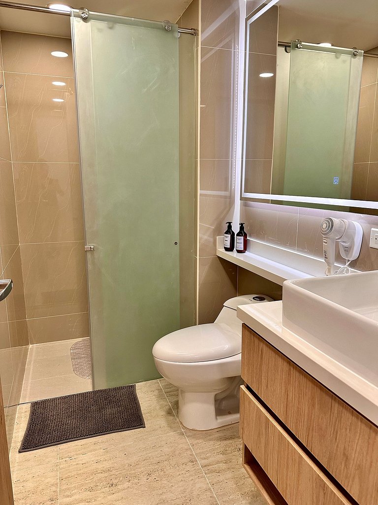 CB1511 | Suite 15th floor con vista mar y piscina