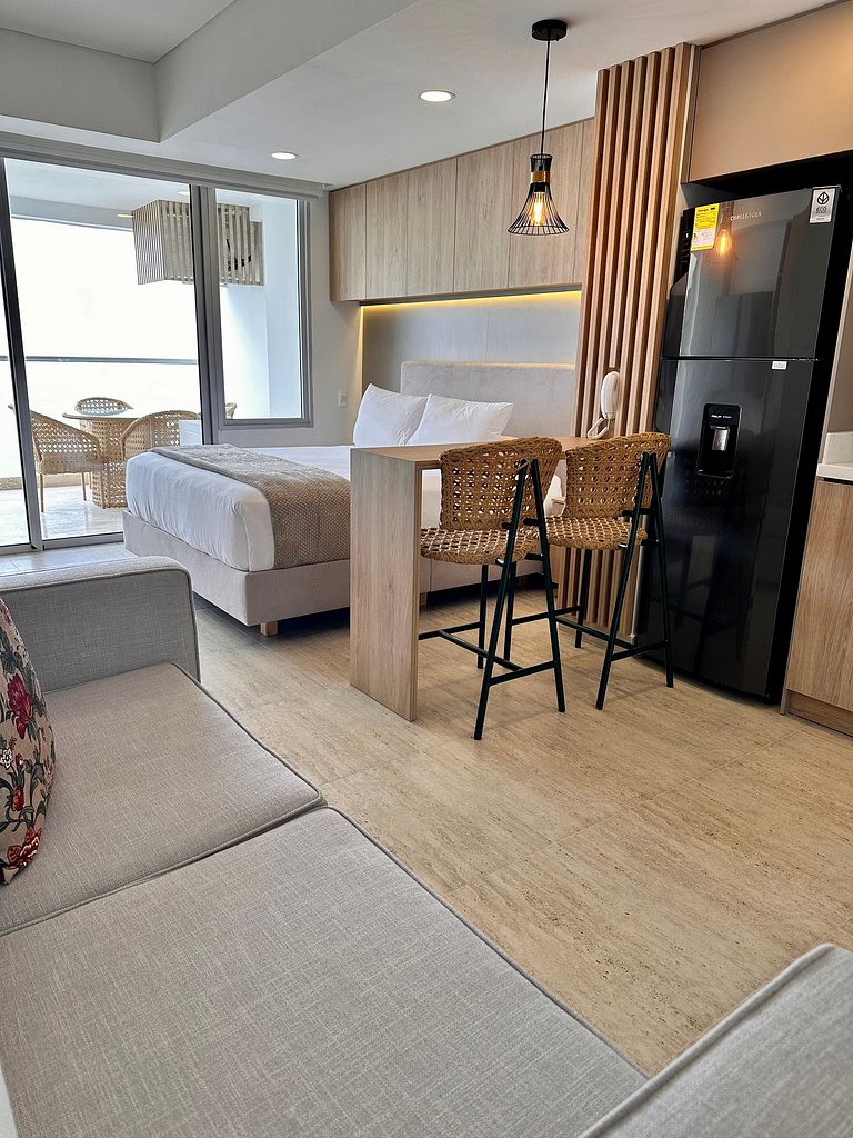 Apartasuite moderna Vista al mar Wifi Piscina