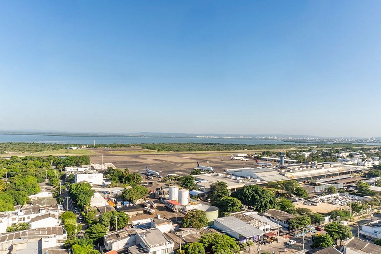 CB1631 | Piso 16 con balcón y vista panorámica