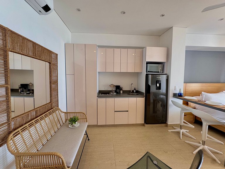 CB1223 | Suite con 2 camas, vista al mar y piscina