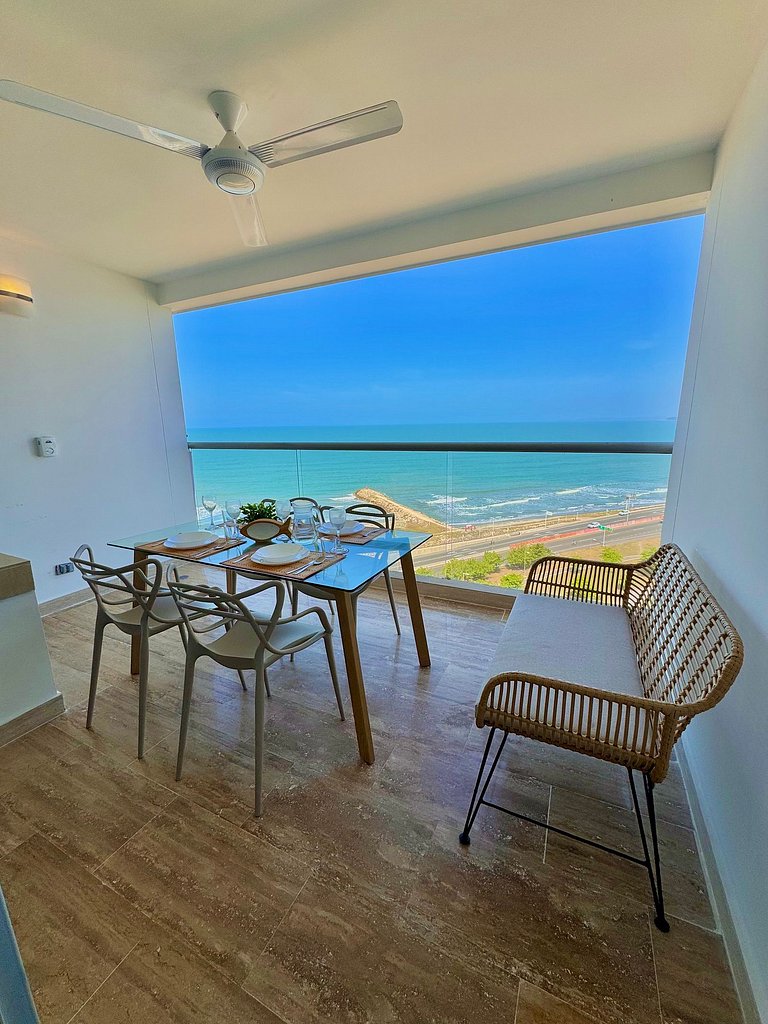 CB1223 | Suite con 2 camas, vista al mar y piscina