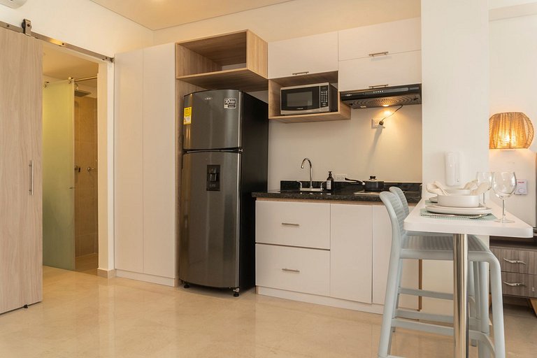 Suite Cama King | Balcón + Piscina | CB634