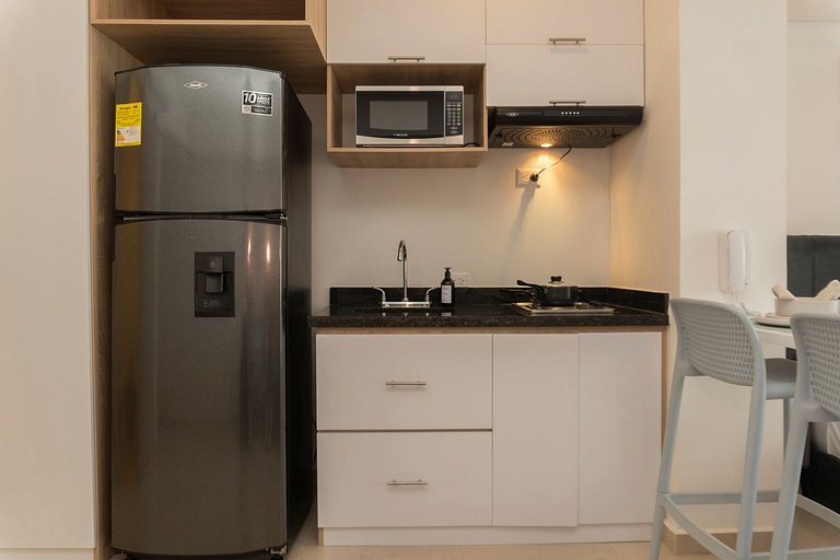 Suite Cama King | Balcón + Piscina | CB634