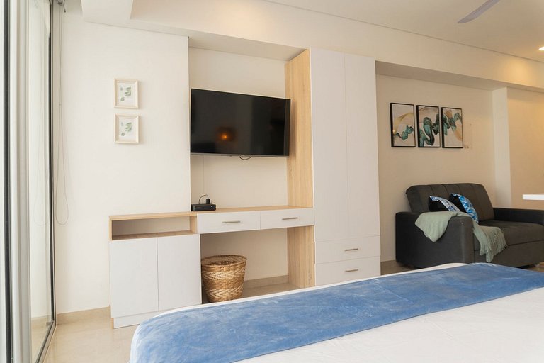 Suite Cama King | Balcón + Piscina | CB634