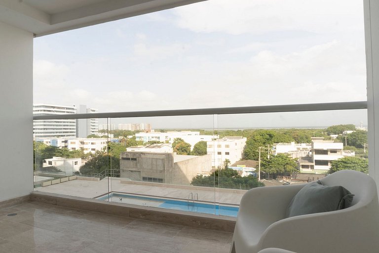 Suite Cama King | Balcón + Piscina | CB634
