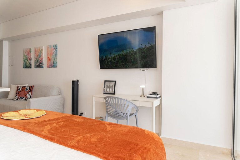 CB1528 | Suite balcón lounge vista al mar 15 piso