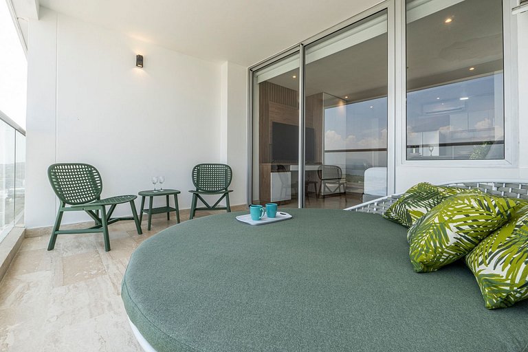 CB1638 | Suite con daybed piso 16 y balcón panorámico