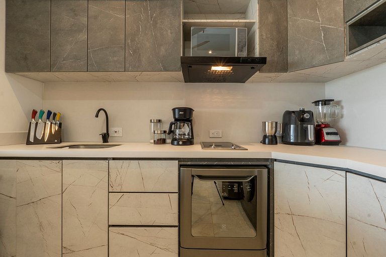 Último Piso con Vista Costera y Balcón CB1637