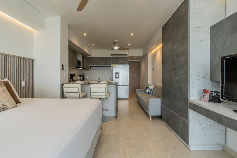 Último Piso con Vista Costera y Balcón CB1637