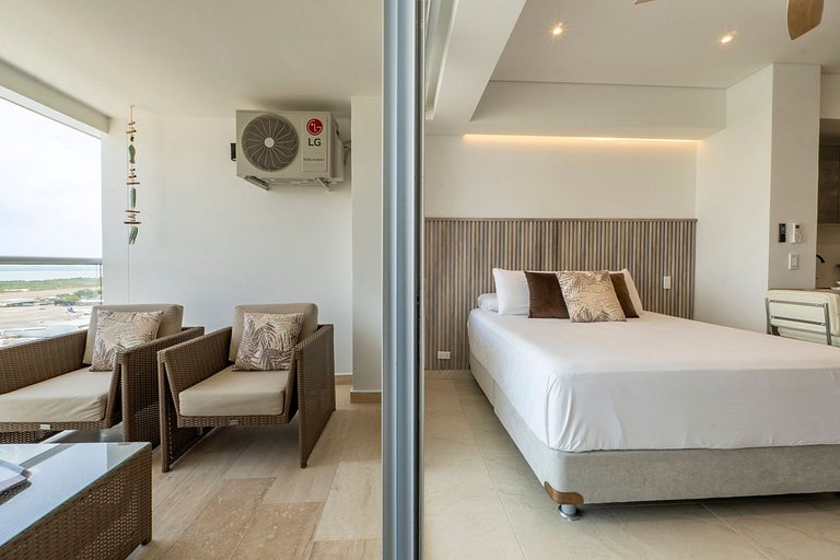 Último Piso con Vista Costera y Balcón CB1637