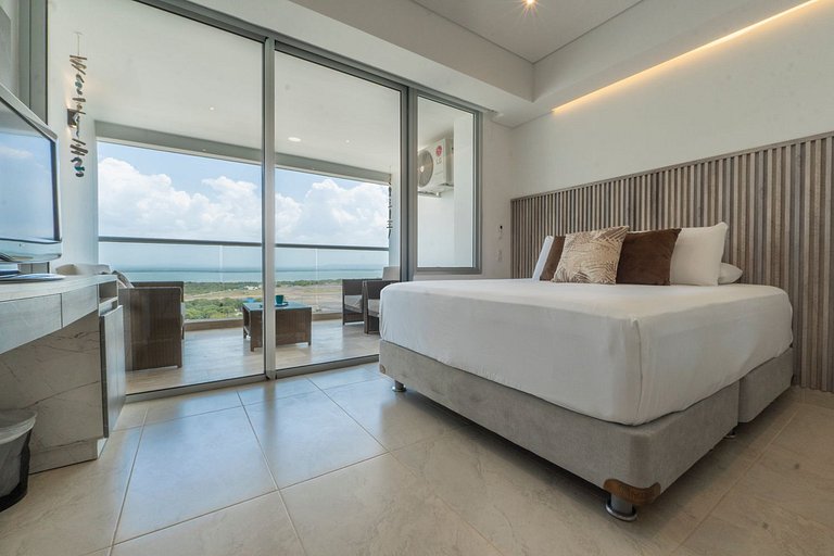 Último Piso con Vista Costera y Balcón CB1637