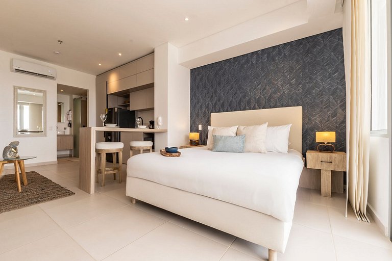 Suite romántica con terraza lounge y vista panorámica CB834