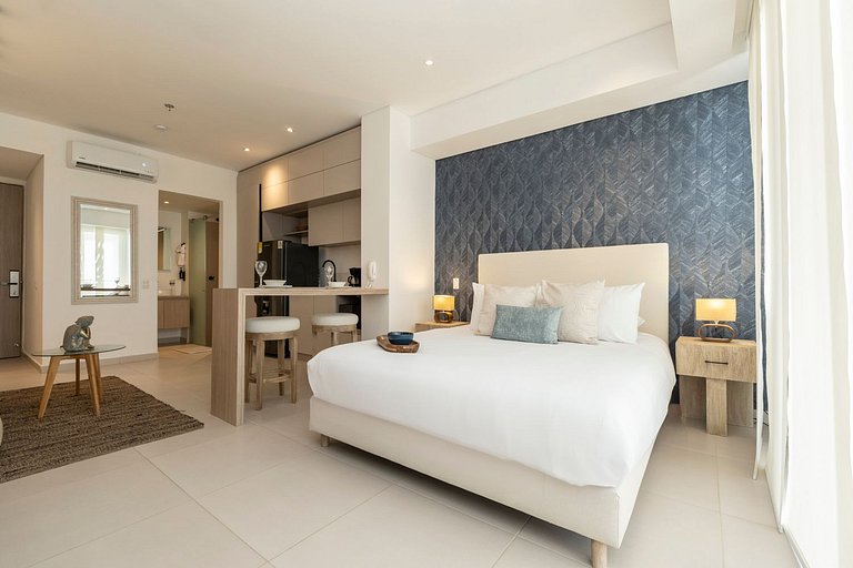 Suite romántica con terraza lounge y vista panorámica CB834