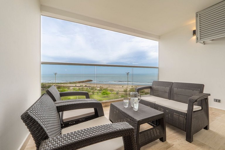 CB615 Maravillosa Suite Frente al Mar-Crespo