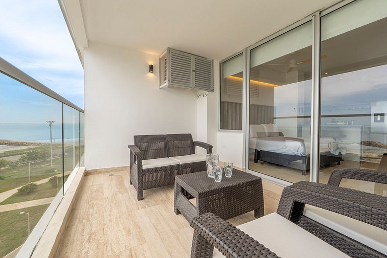 CB615 Maravillosa Suite Frente al Mar-Crespo