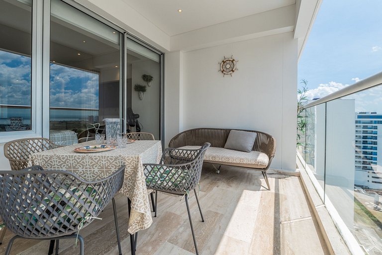 CB1531 | Confort premium: cama King y balcón
