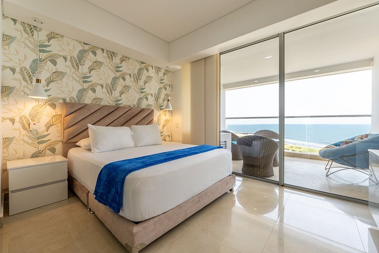 CB910 | Suite frente al mar con diseño moderno y balcón priv