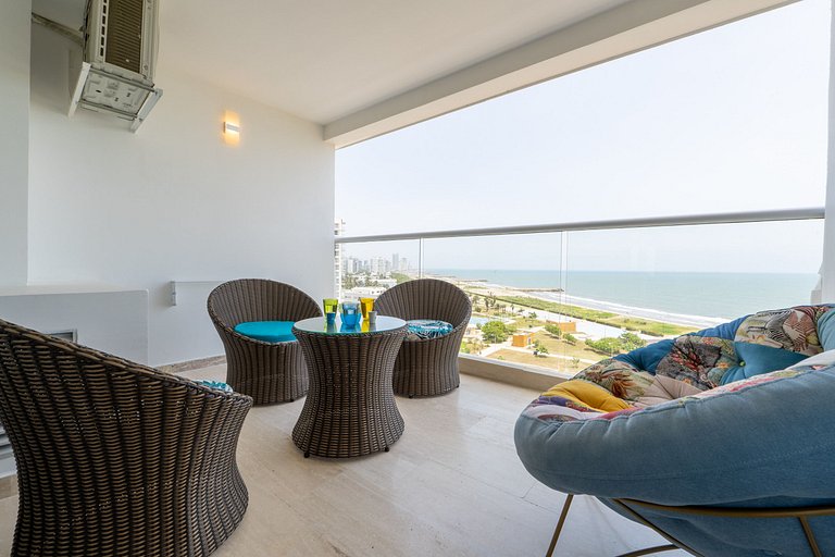 CB910 | Suite frente al mar con diseño moderno y balcón priv