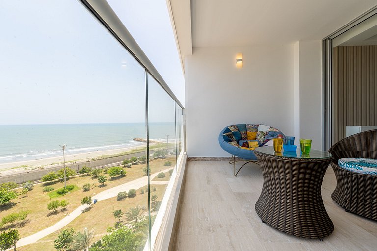 CB910 | Suite frente al mar diseño moderno balcon