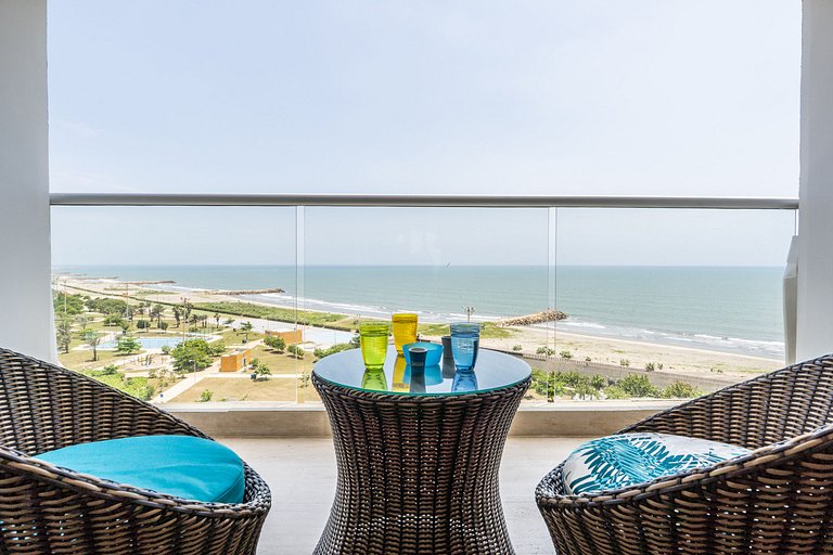 CB910 | Suite frente al mar diseño moderno balcon