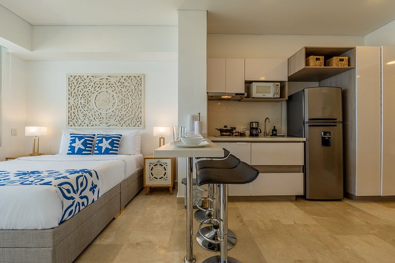 CB922 | LuxuryTouch: Suite con encanto y vista mar