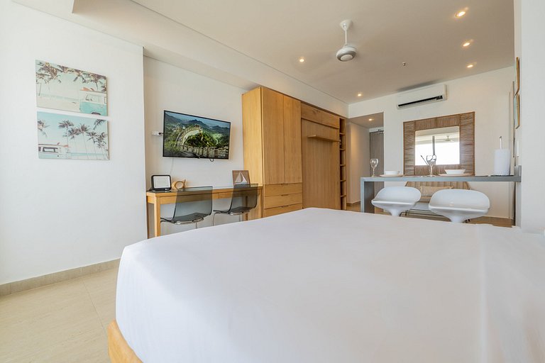 Suite con 2 camas, vista al mar y piscina CB1223