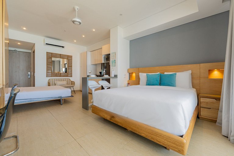 CB1223 | Suite con 2 camas, vista al mar y piscina